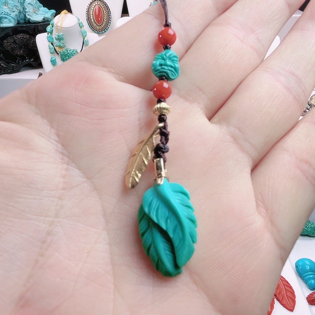 绿松石颈饰未镶嵌