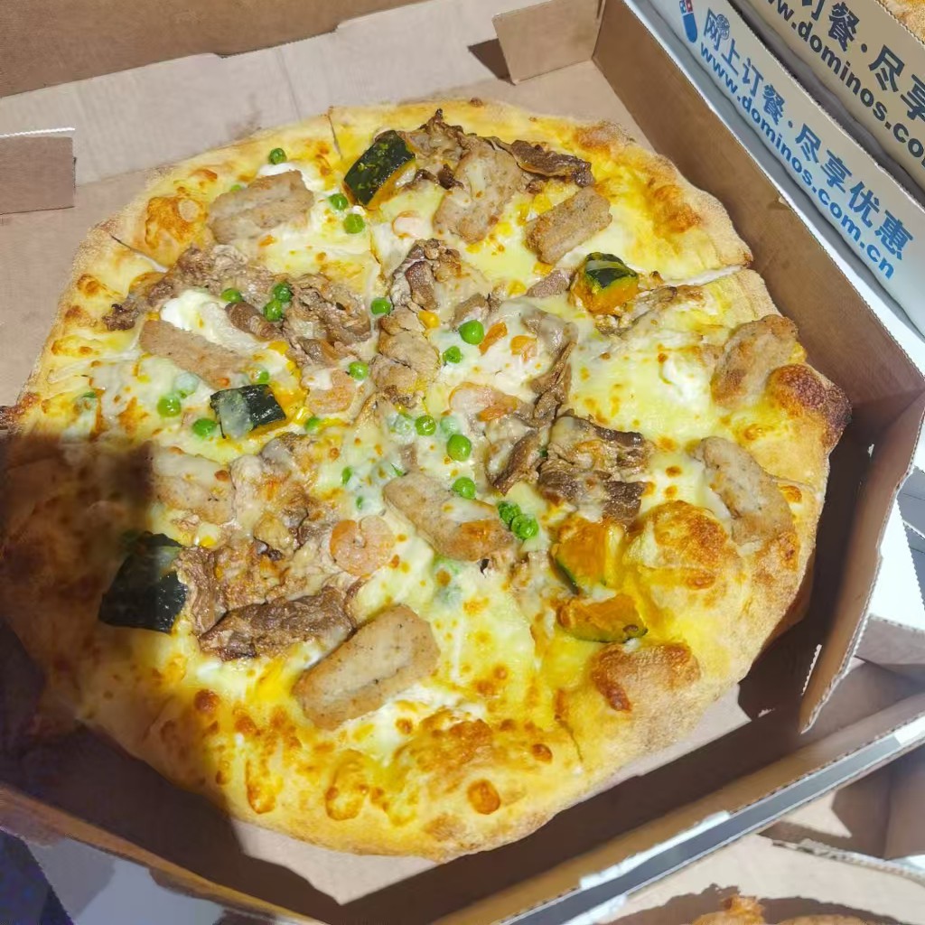 大满贯牛肉海鲜披萨(1/4份)