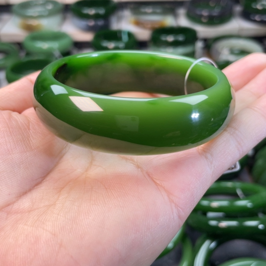 和田玉（碧玉）手镯未镶嵌