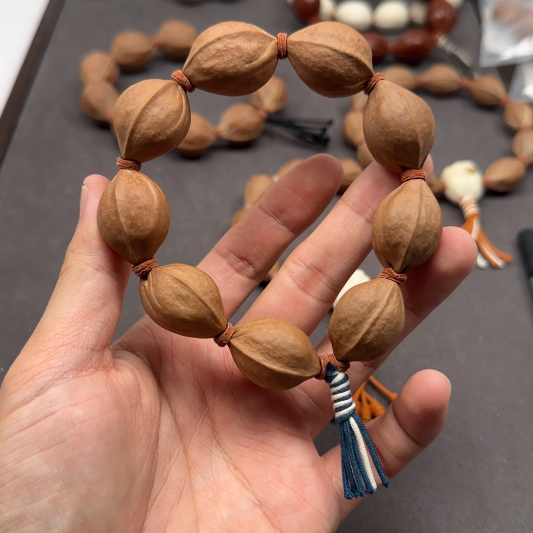 手串橄榄核1.9✖️2.8精品推荐