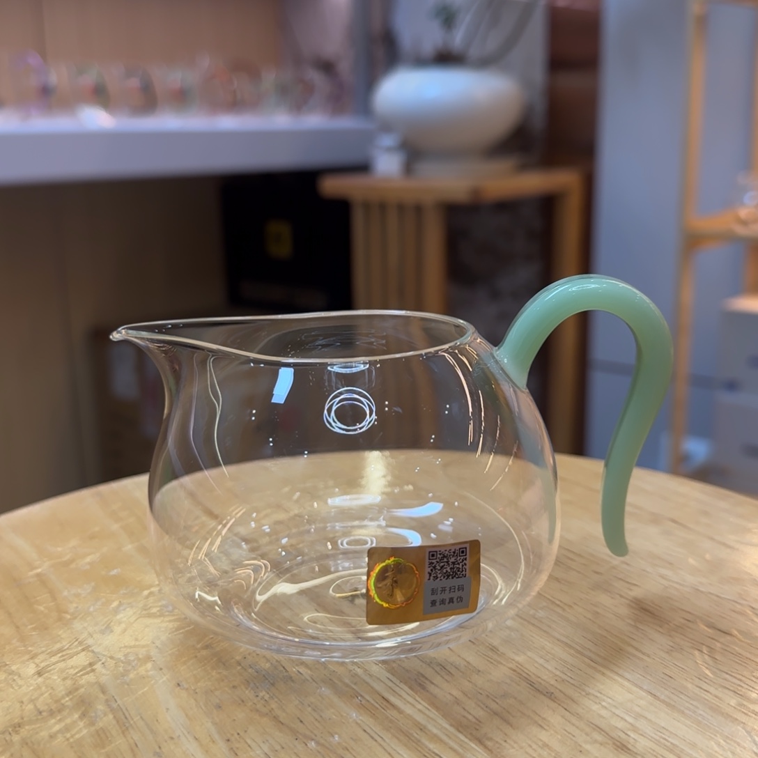 禾器淡然公道杯浅玉色