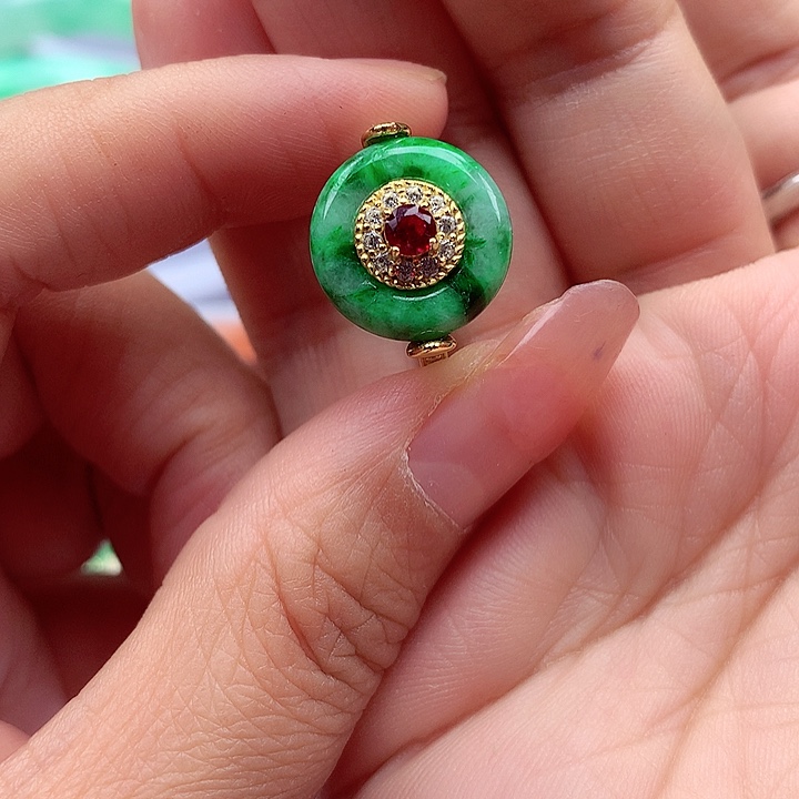 翡翠颈饰银S925镶嵌翡翠