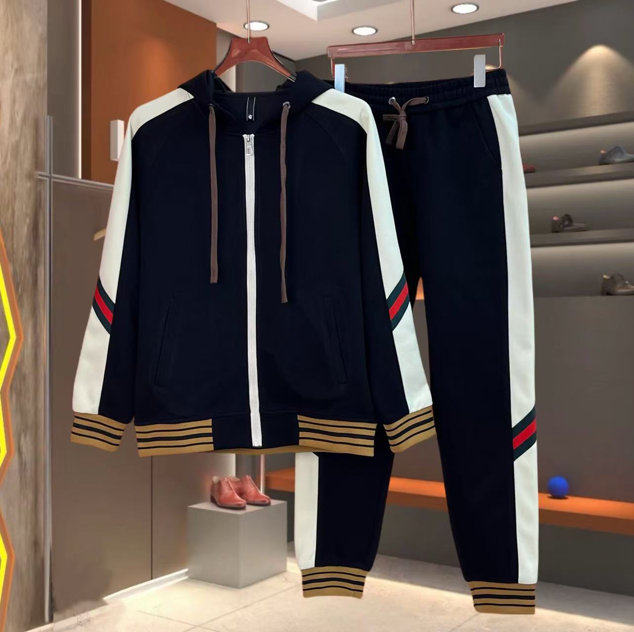 [悦悦伽服饰]春季新款（厂家直销）运动时尚百搭套装24626