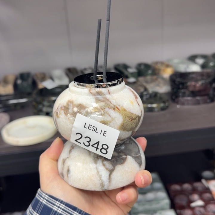 L。 2348。    福利。     
