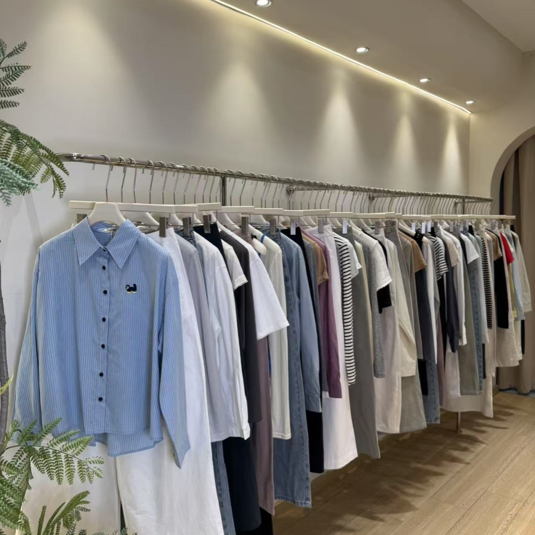 实物衣服一件【随单发】