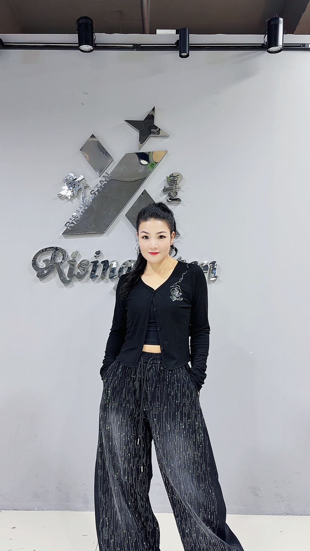 玫瑰烫钻辣妹.开衫辣妹上衣长袖修身秋季615