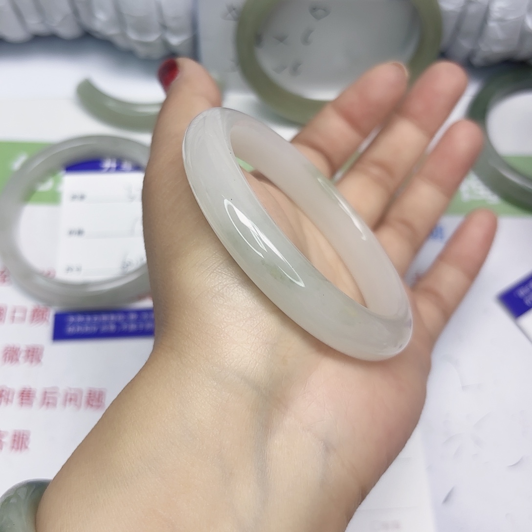 石英质玉未镶嵌手镯33/5859