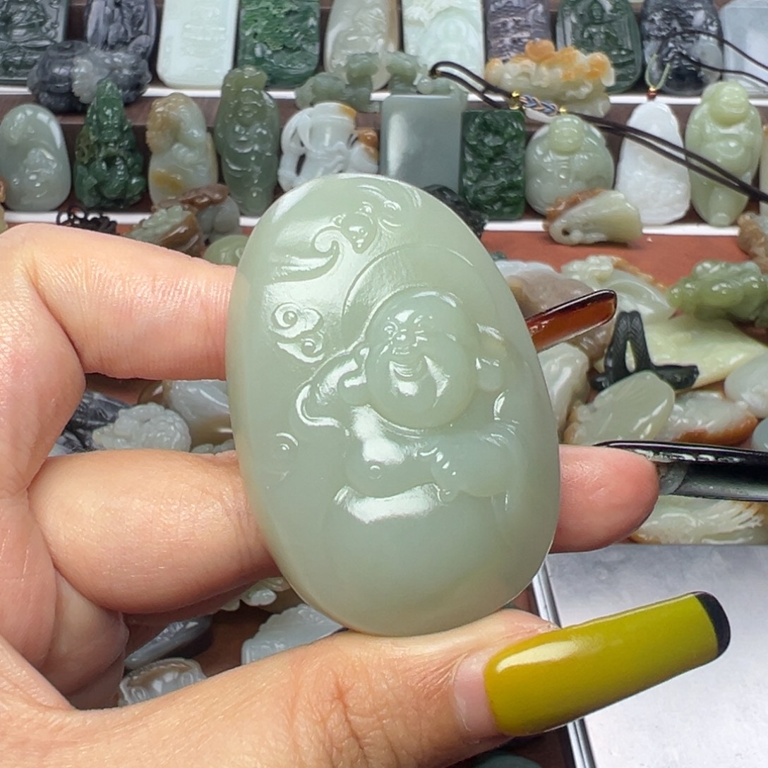 和田玉未镶嵌颈饰