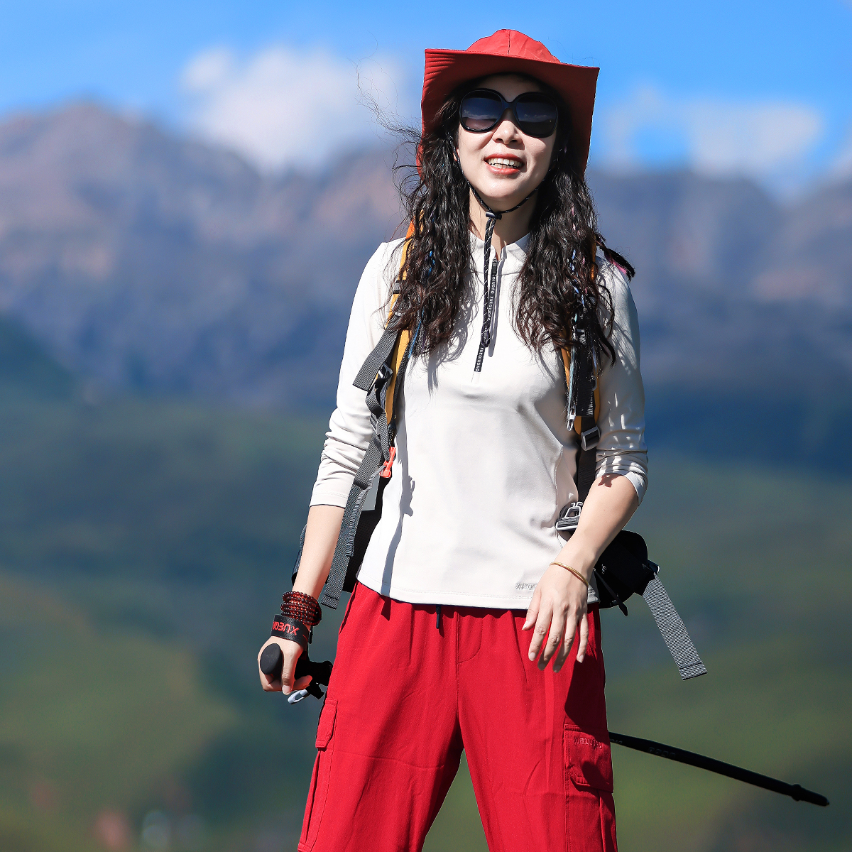 雪丘岛户外秋季新款加绒速干衣健身跑步修身上衣长袖打底T恤女款