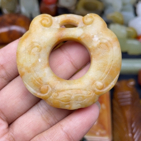 未镶嵌蛇纹石玉颈饰108