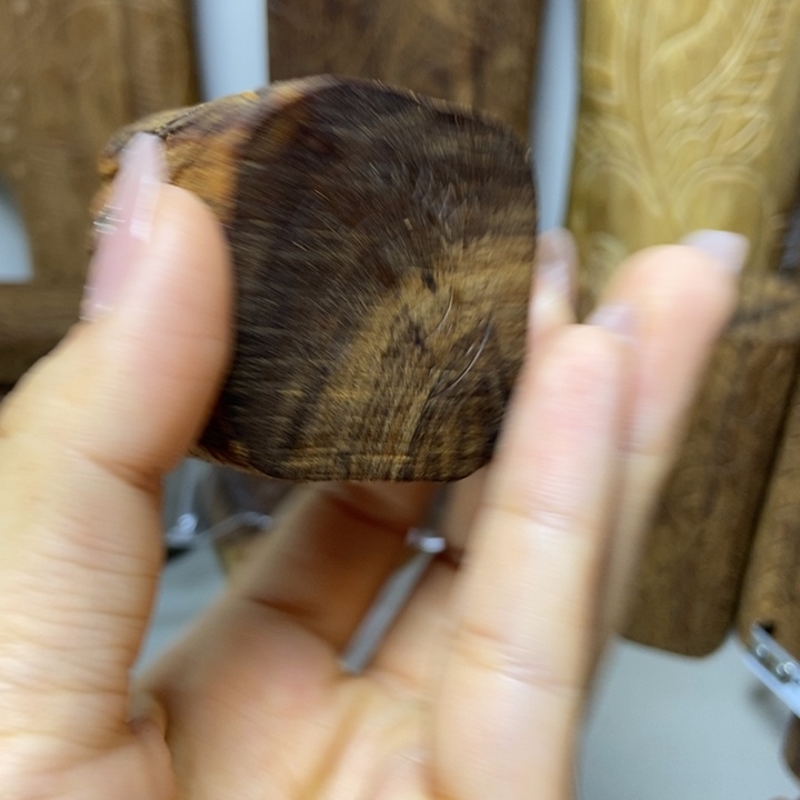 星***年木老山檀香正区木料