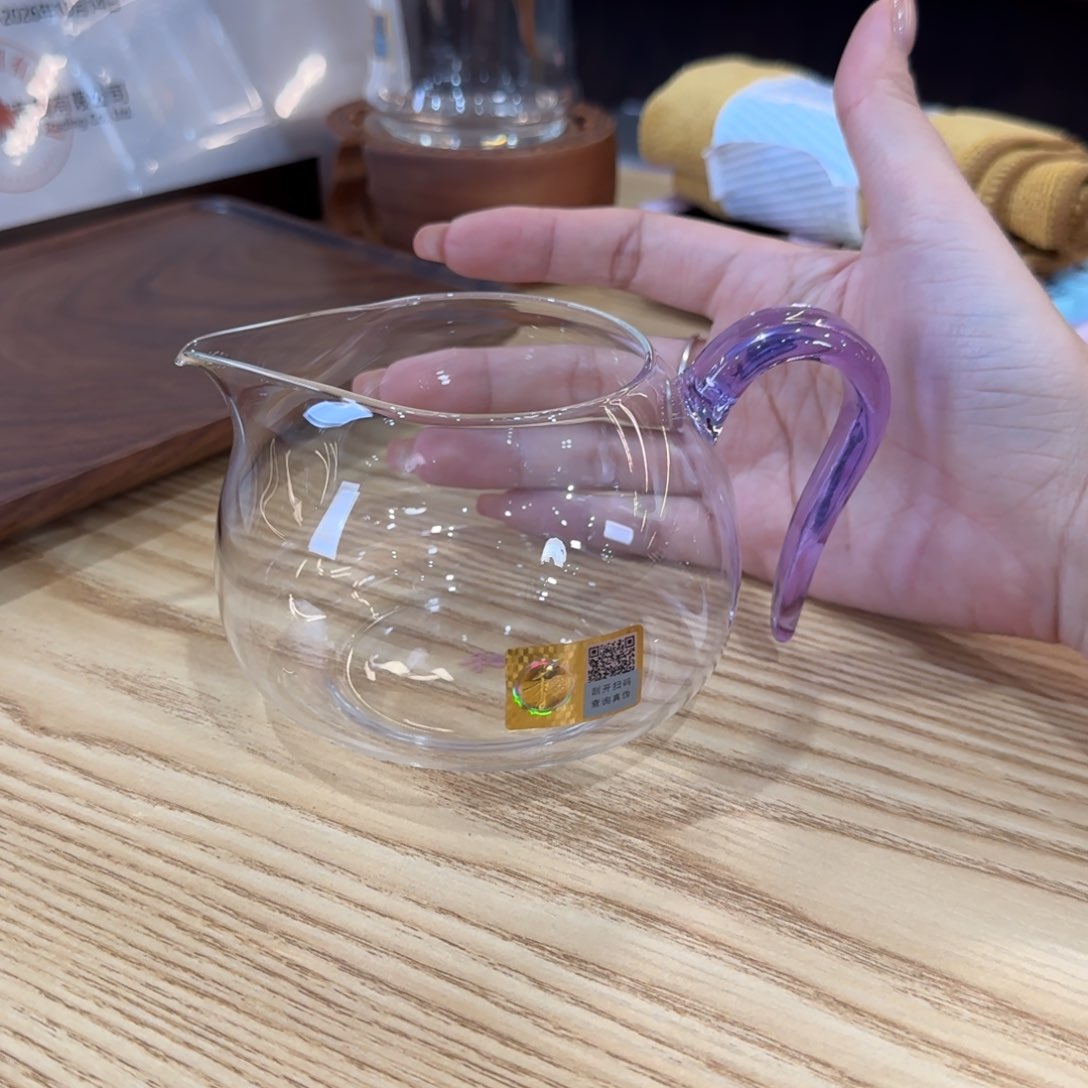 禾器淡然浅紫色。。。。。。。
