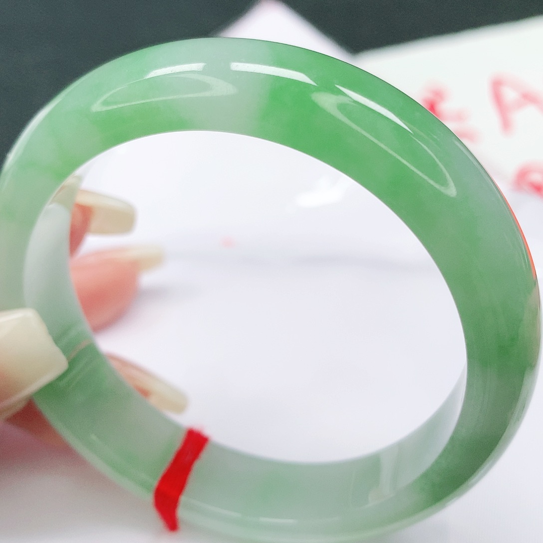 未镶嵌手镯翡翠82