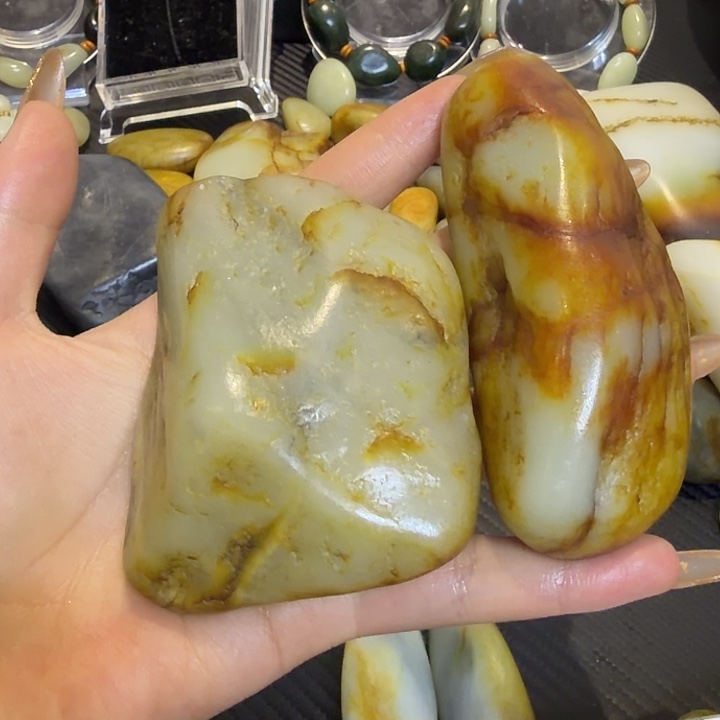 乐***乐和田玉未镶嵌珠宝半成品