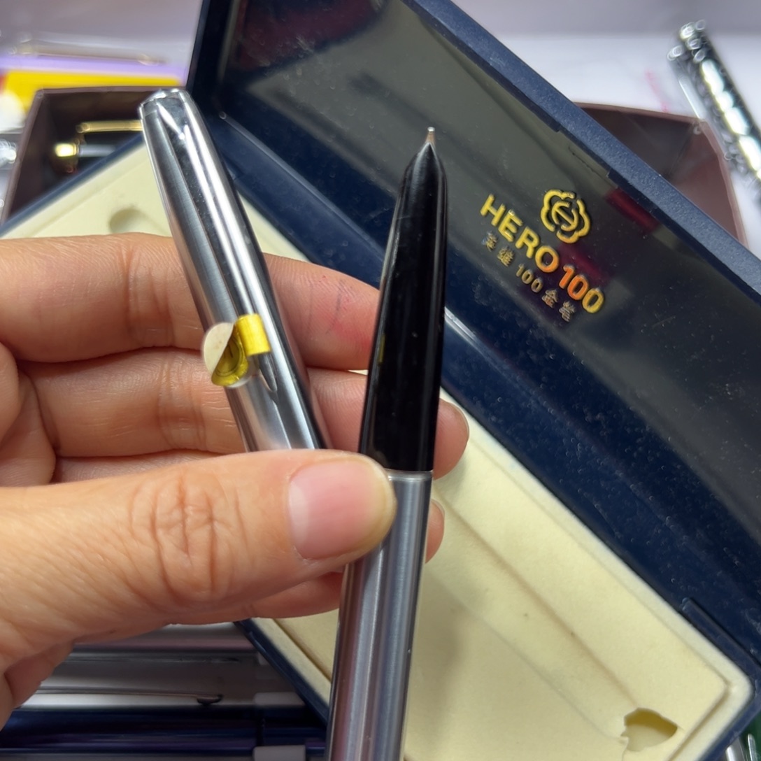 便携式2002年库存100全钢金笔14k带盒子