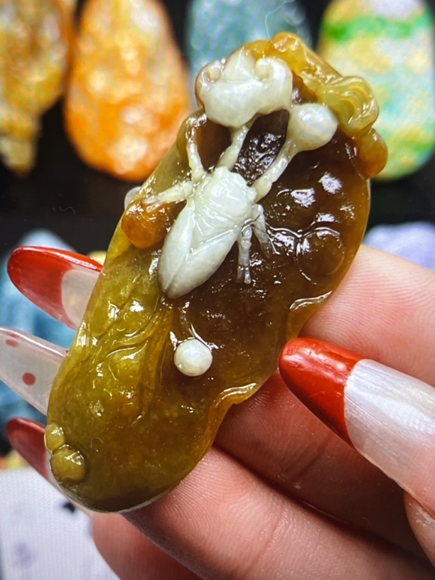 天然A货翡翠一证一物基地发货