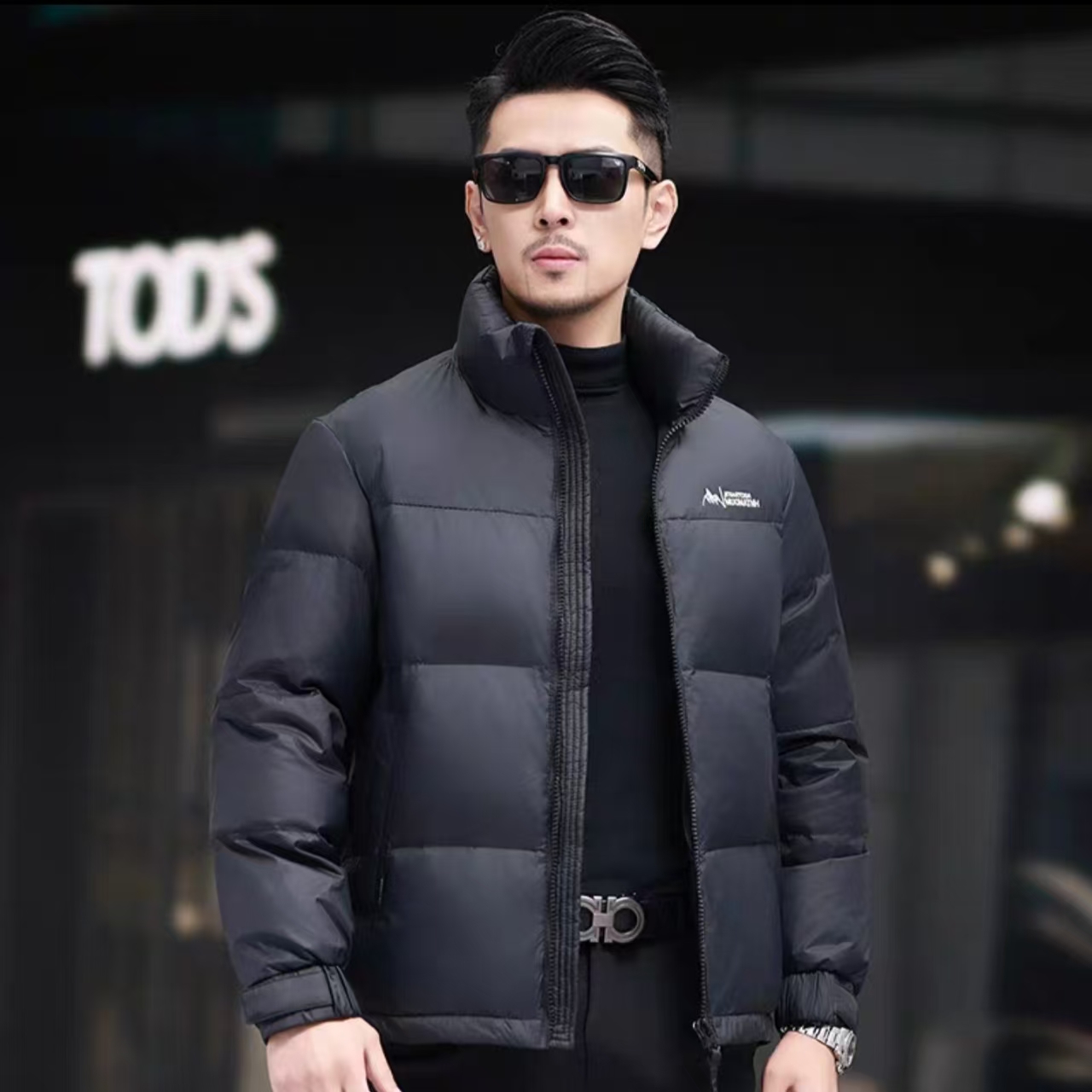 8820男士冬季立领加厚款面包羽绒服（TLL）