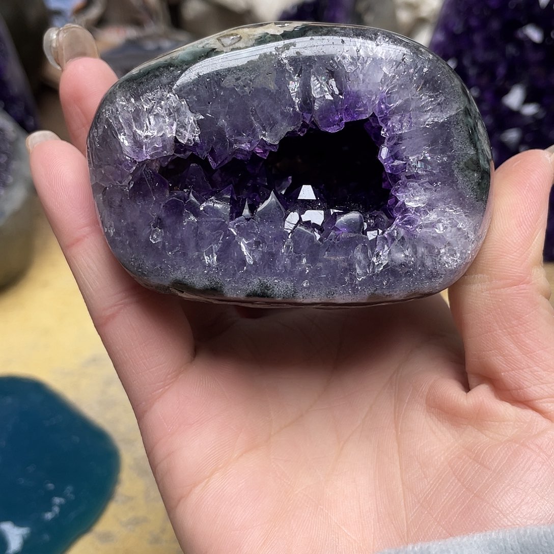 紫晶大型摆件（非配饰）未镶嵌