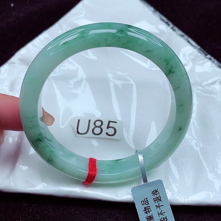 翡翠未镶嵌手镯天然缅甸