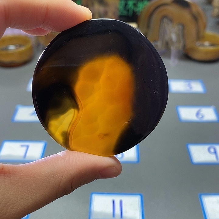 玛瑙/玉髓未镶嵌珠宝半成品100