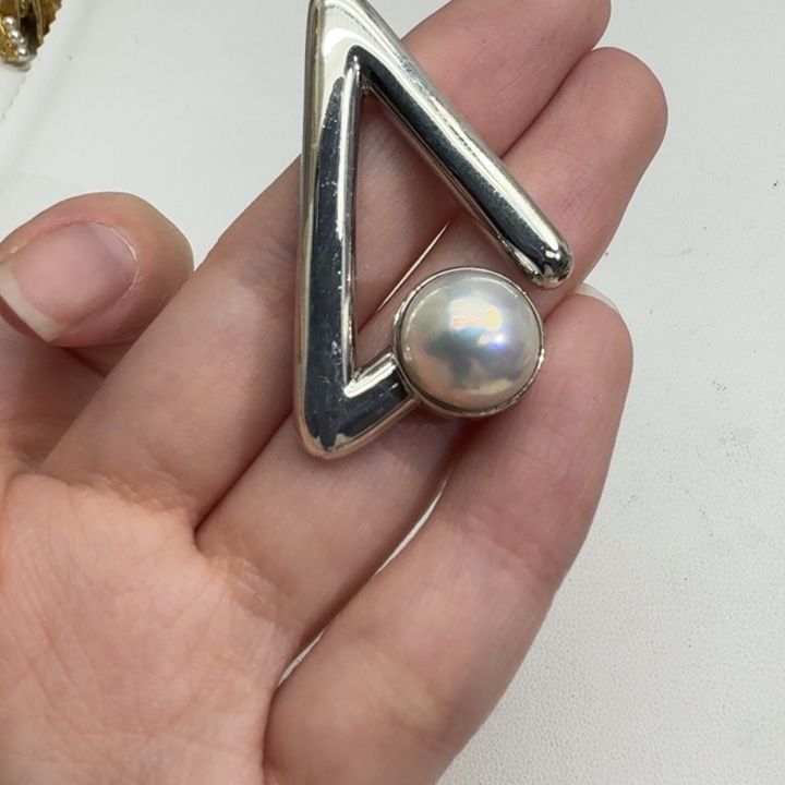 颈饰未镶嵌拼合珍珠（马贝珠）