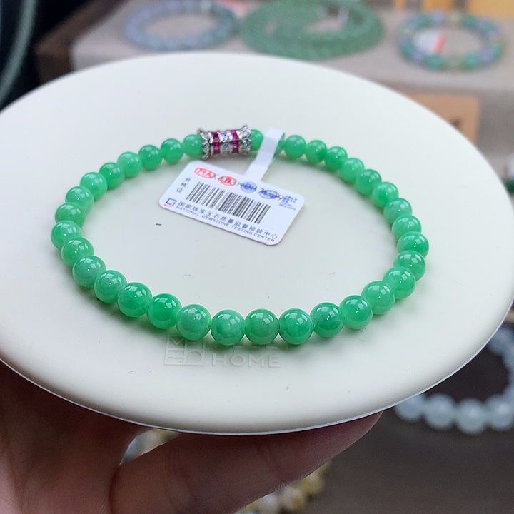 翡翠合金手链果阳绿，圈粉福利
