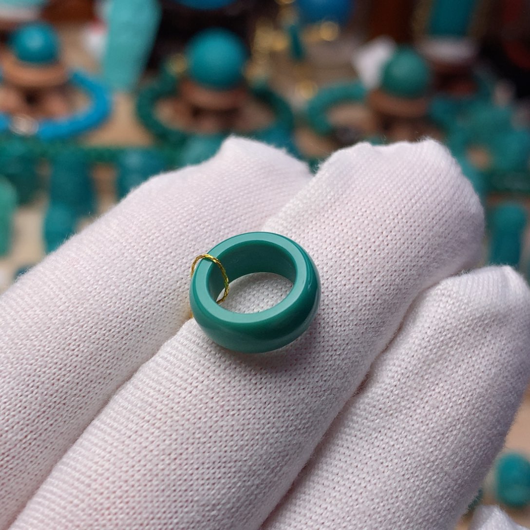 绿松石珠宝奇石未镶嵌内径8m m