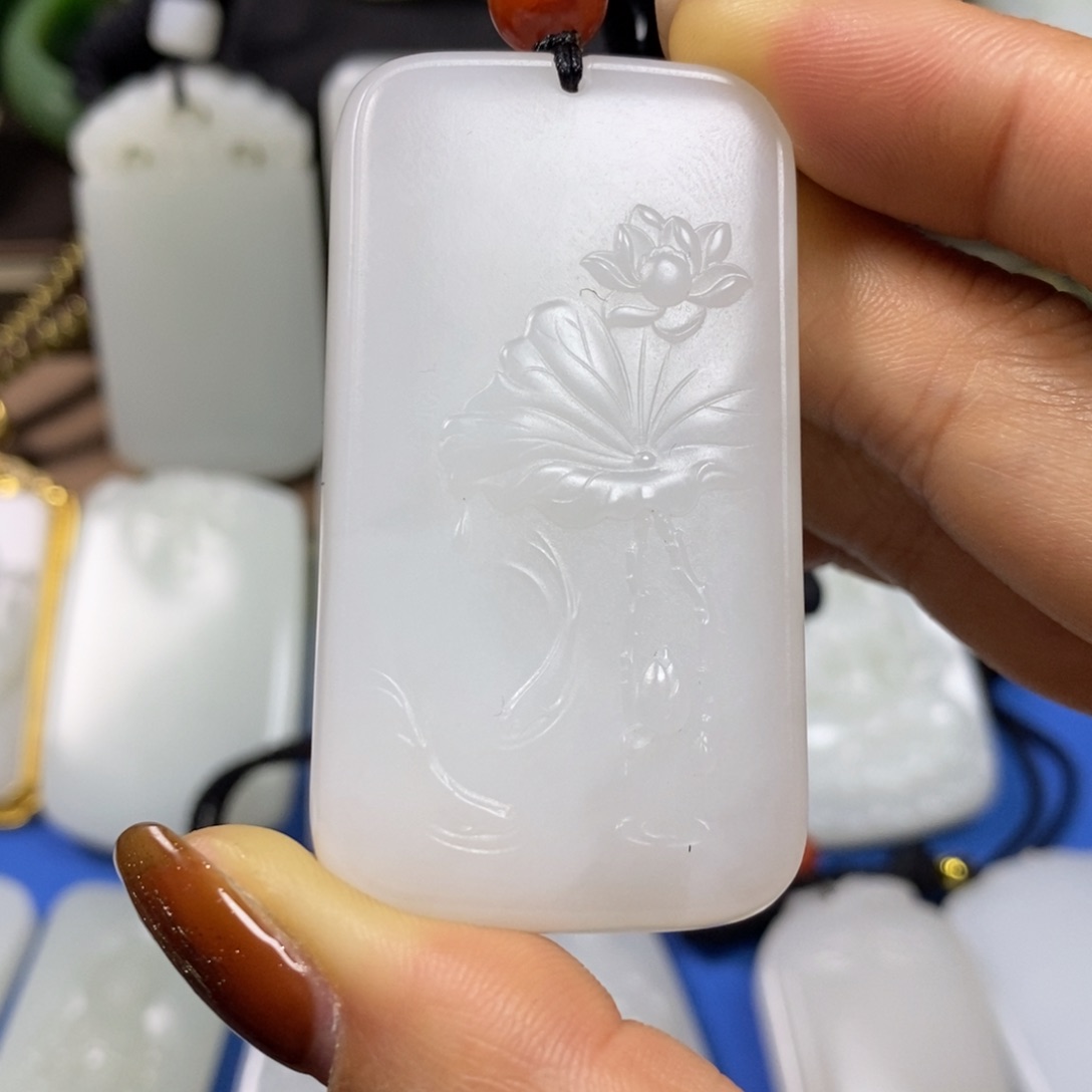 和田玉挂件未镶嵌