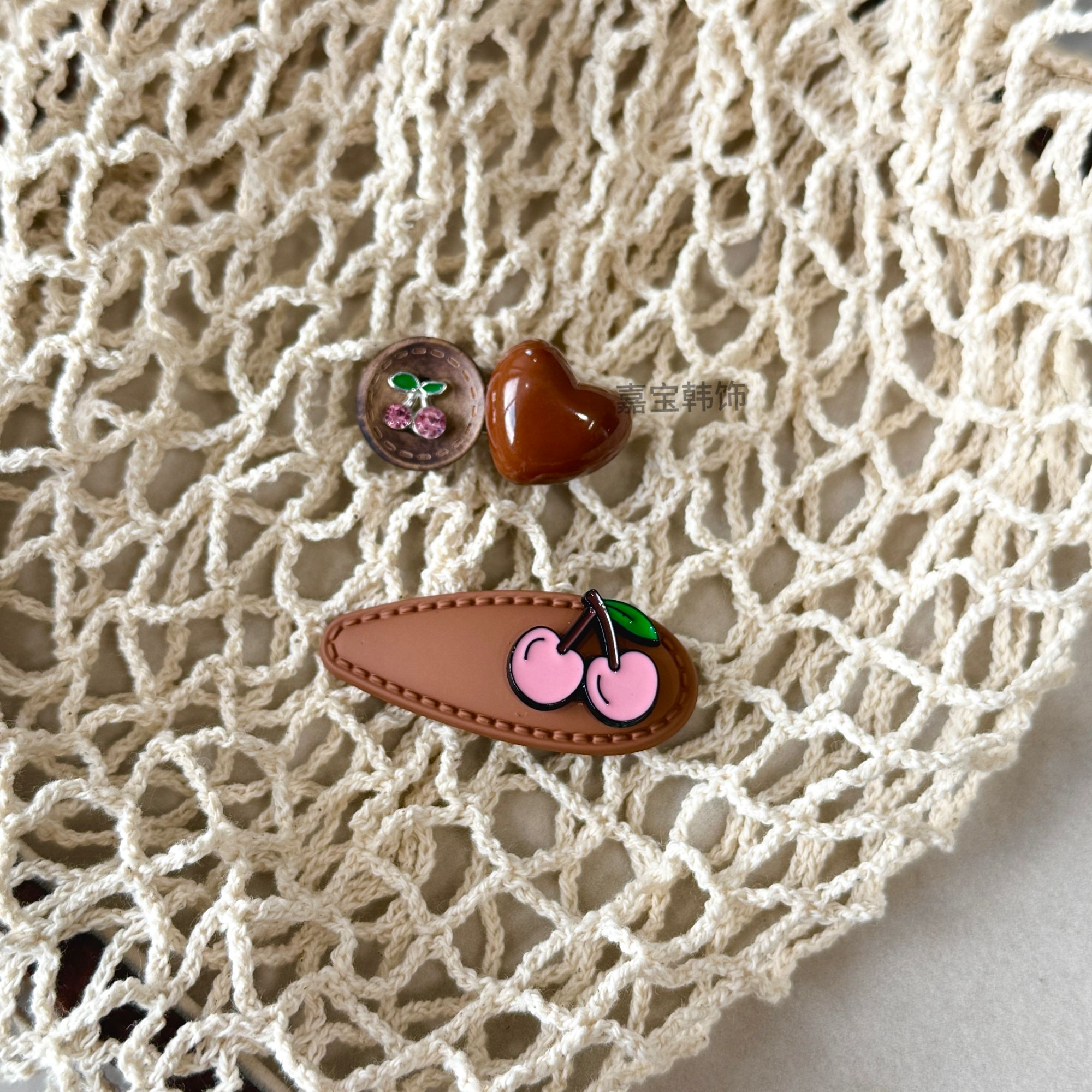 韩版东大门定制款原创设计气质可爱樱桃纽扣鸭嘴夹发夹YZ299