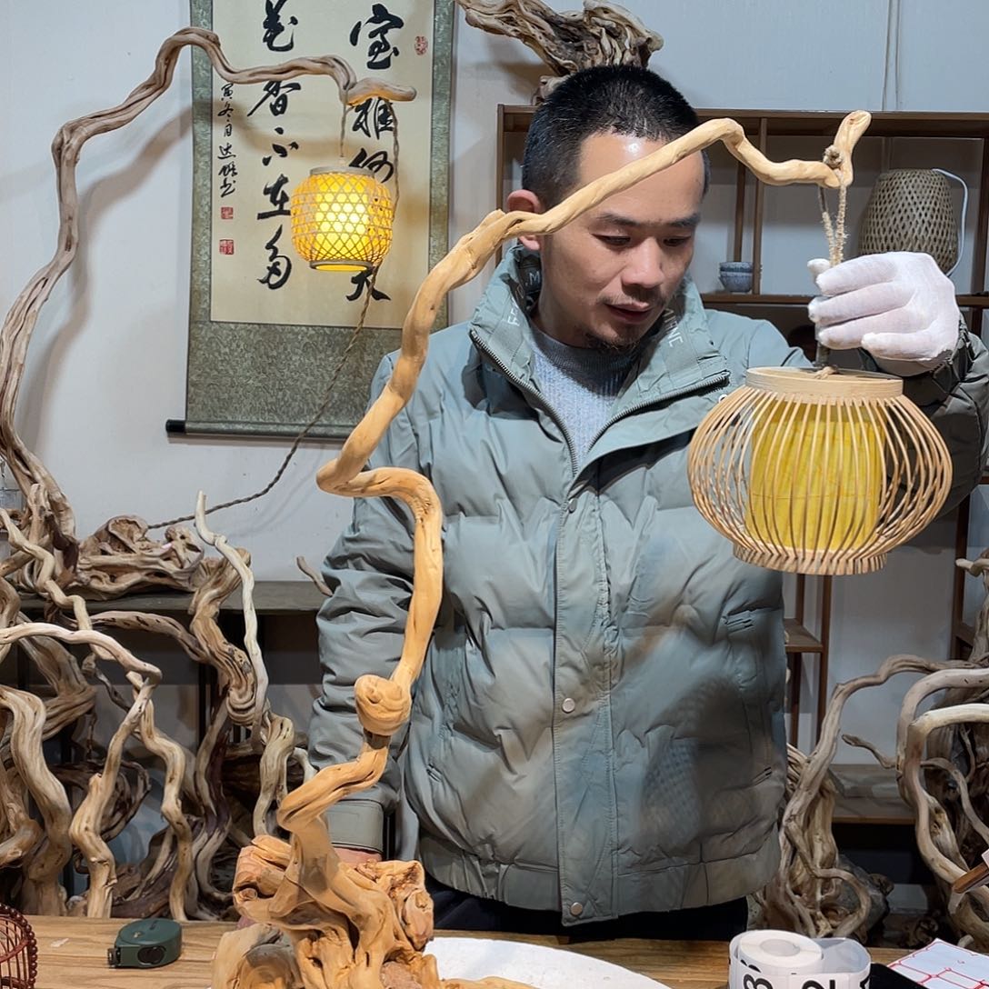 柏木杜鹃花白玉兰开