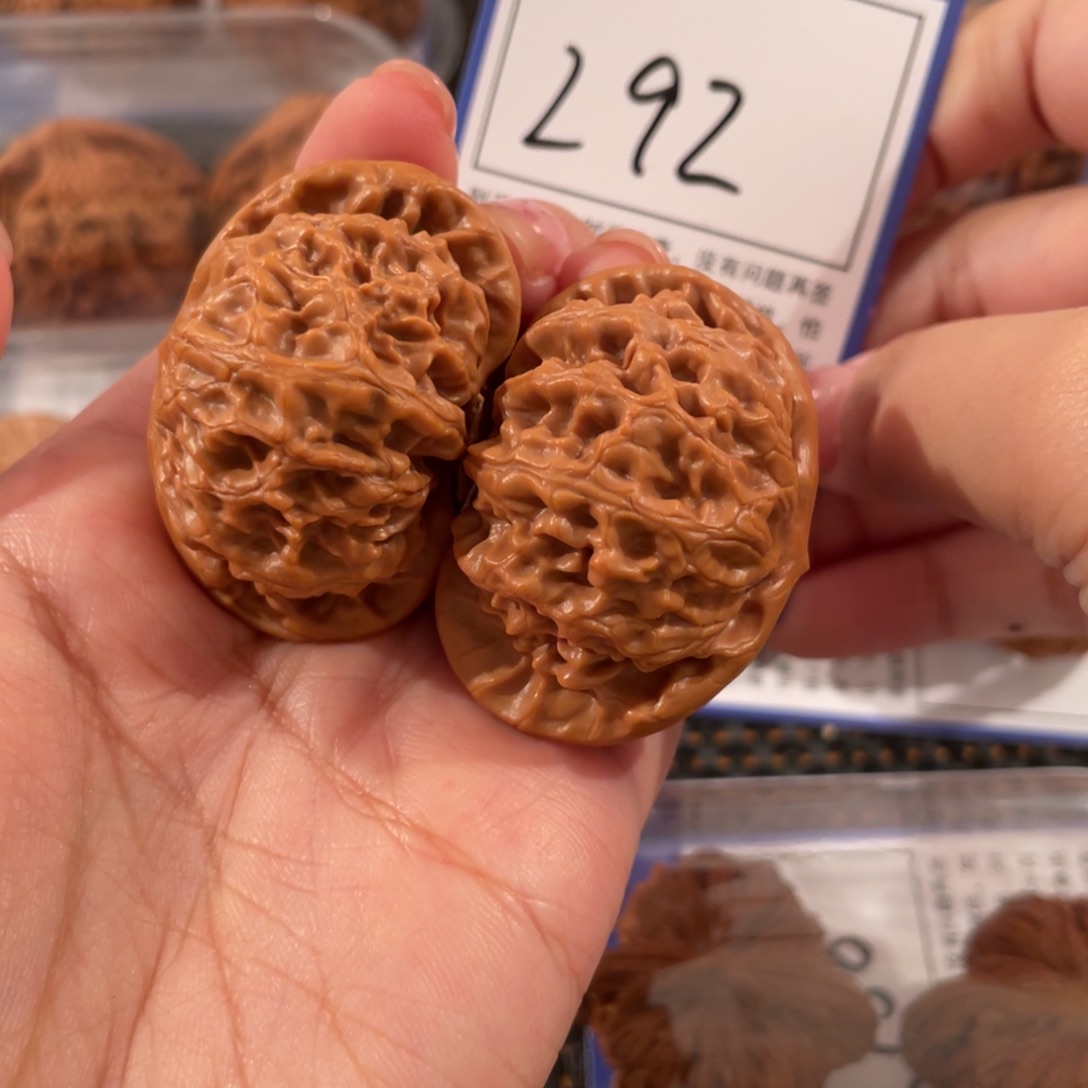 我***人把件文玩核桃L92 宫灯 44