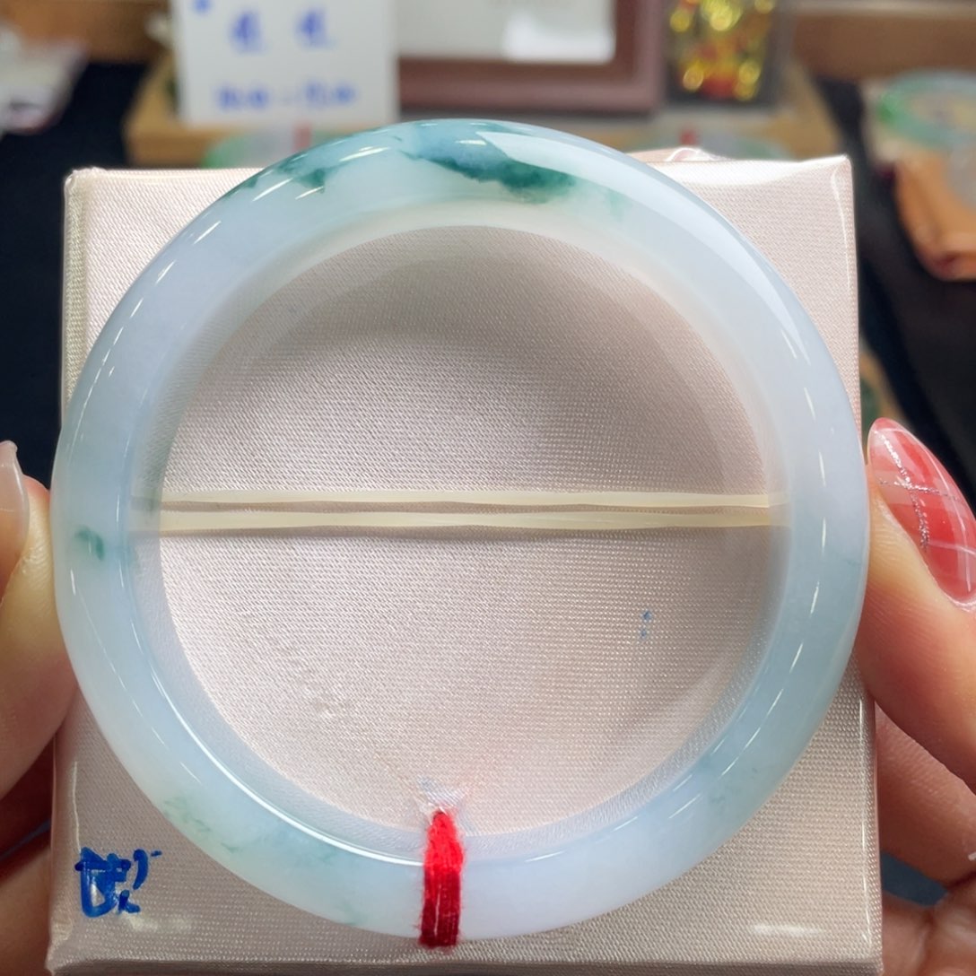 翡翠手镯未镶嵌57正圈