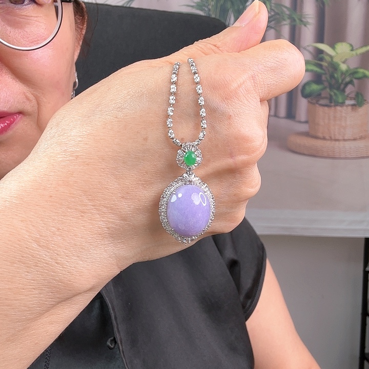 翡翠颈饰18K金镶嵌紫吊坠