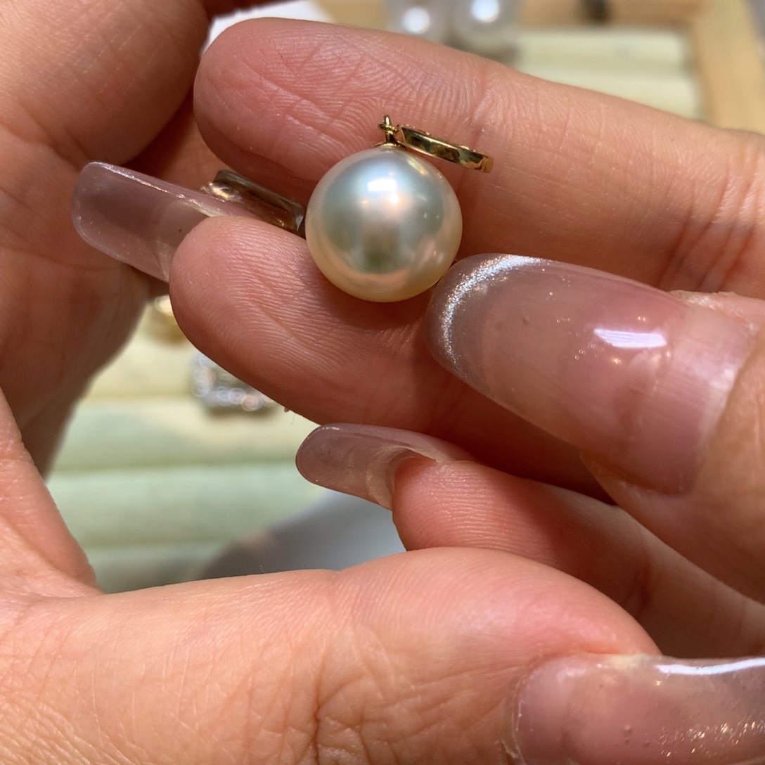 海水珍珠颈饰18K金镶嵌