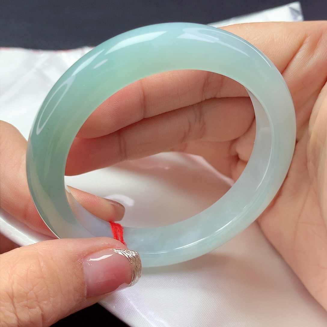 【闪购商品】翡翠手镯未镶嵌a 173002