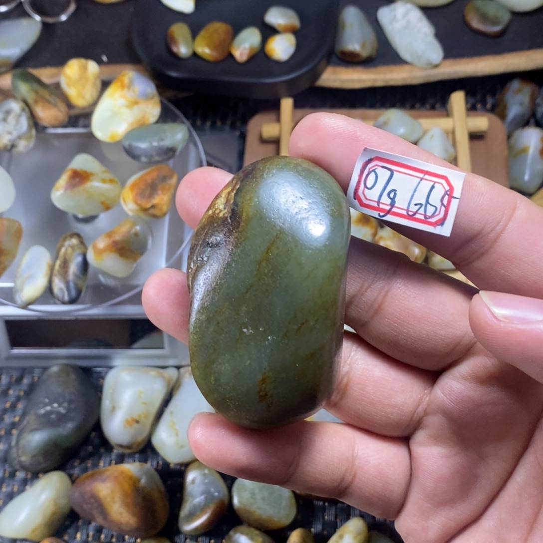 和田玉（糖玉）未镶嵌挂件