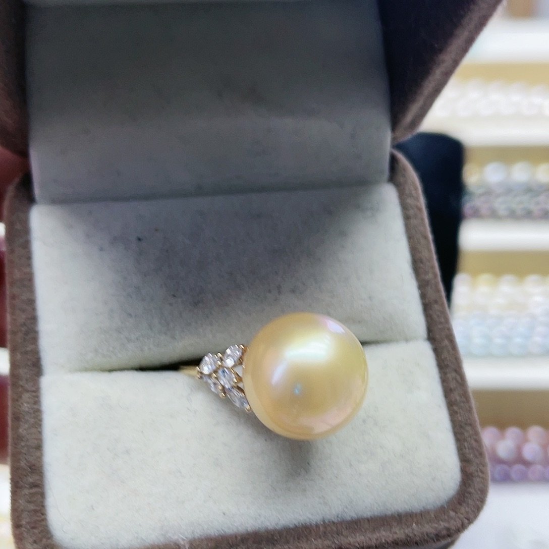 海水珍珠戒指18K金镶嵌