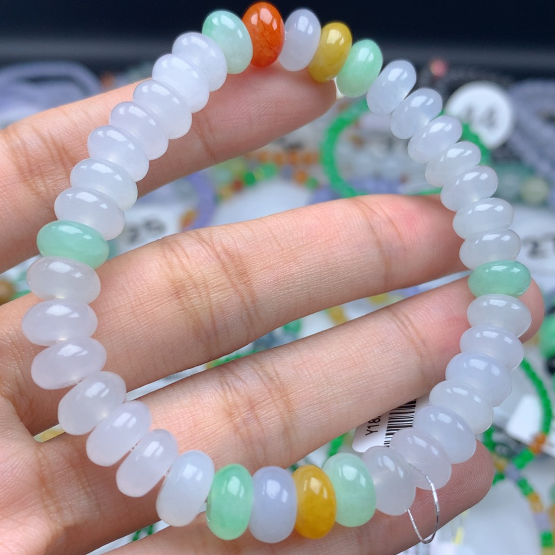 翡翠手链未镶嵌卡