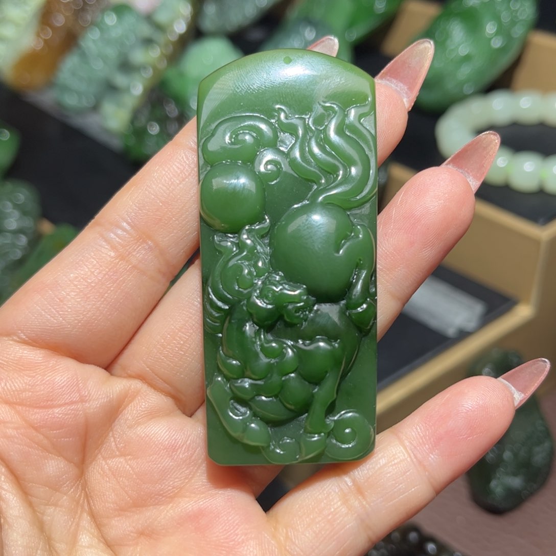 和田玉挂件未镶嵌