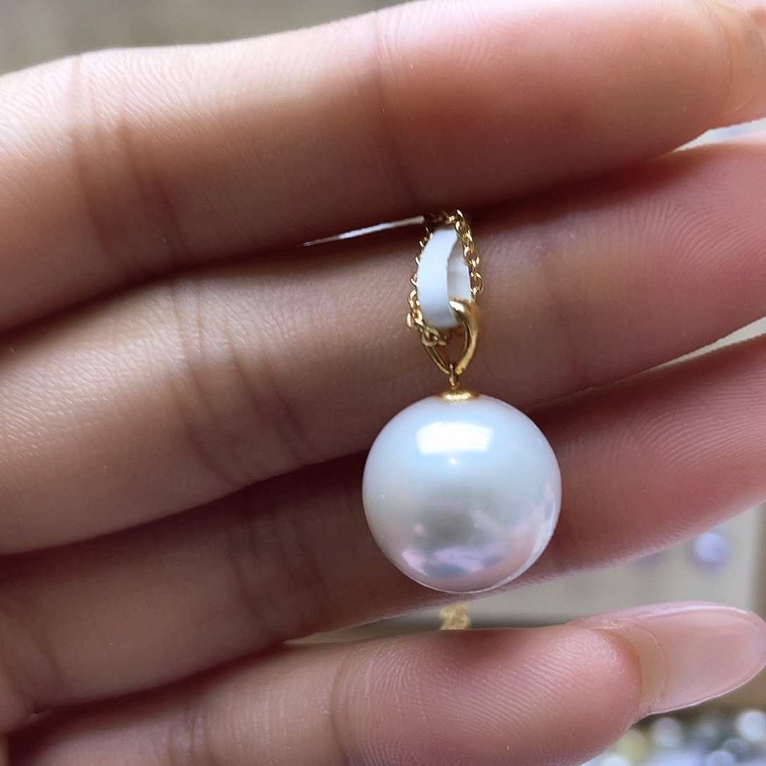 淡水珍珠颈饰18K金镶嵌