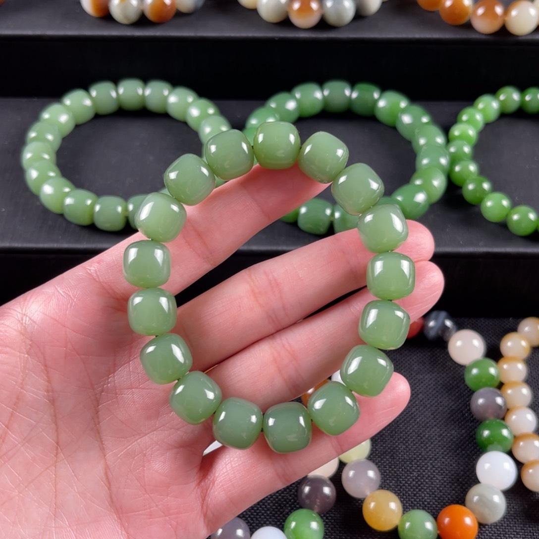 和田玉手串未镶嵌俊卡12无结构毕业粉青