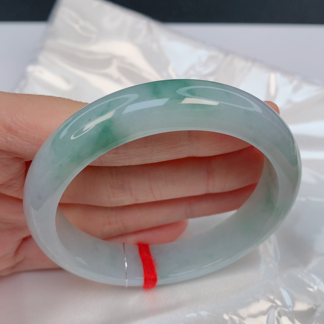 翡翠手镯未镶嵌56.3正圈