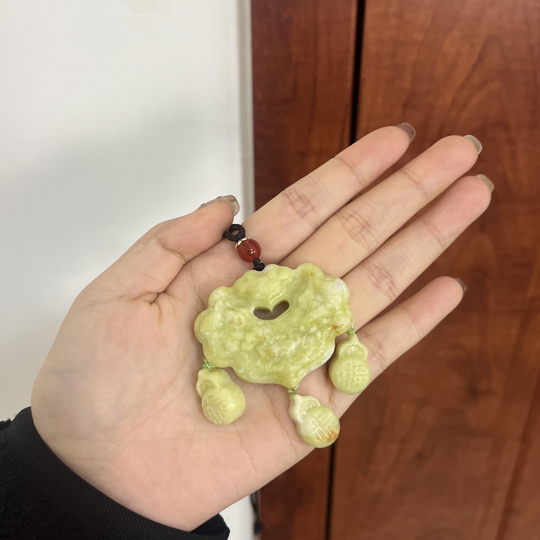 【福利品】磨砂款纯天然岫玉三环锁吊坠多样化随机发