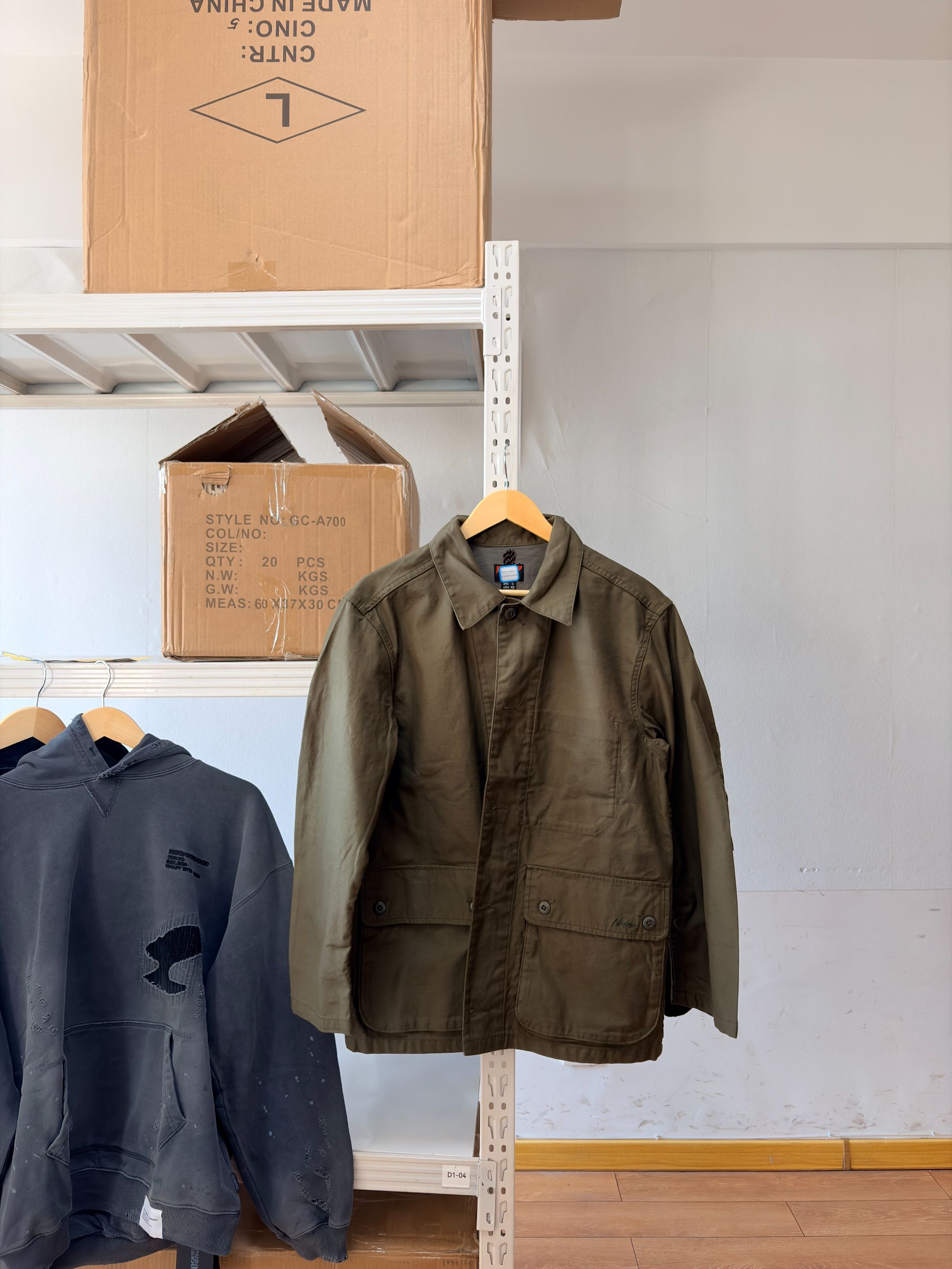 日单现货 25AW BACK SATIN COVERALL 男子重磅翻领工装夹克外套