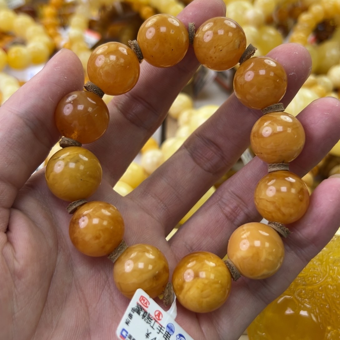 琥珀珠宝奇石未镶嵌