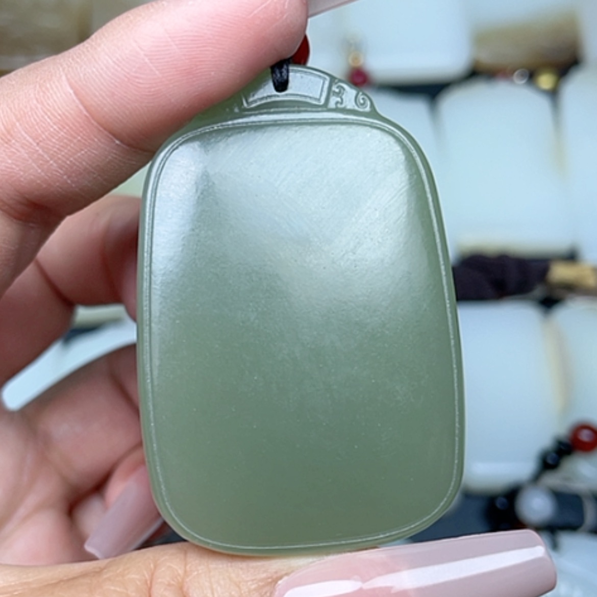 【闪购商品】颈饰未镶嵌和田玉