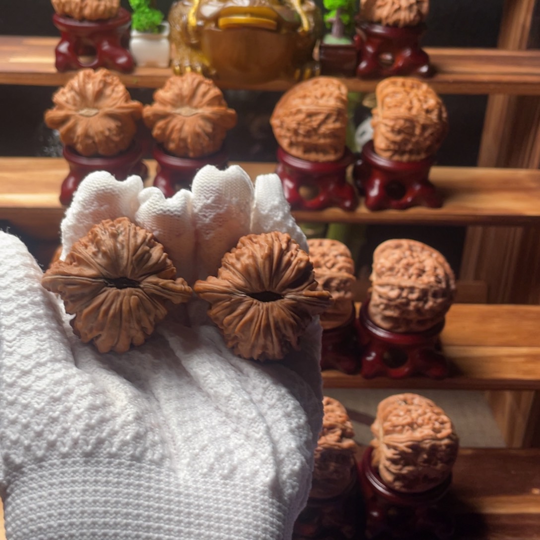 奔***巴吊坠文玩核桃四座楼42尺