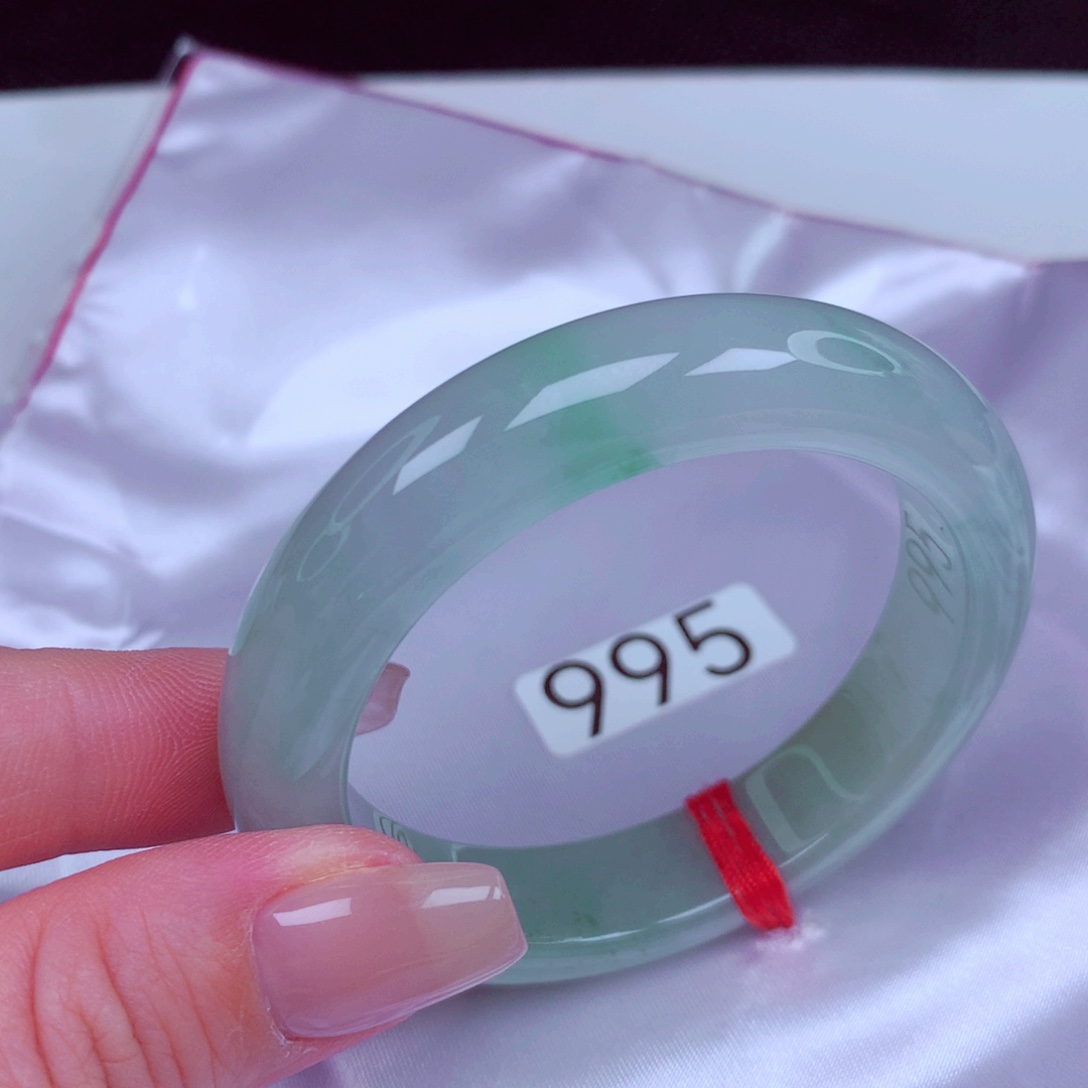 翡翠未镶嵌手镯手镯