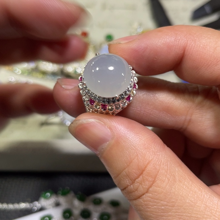 翡翠未镶嵌戒指缅甸天然翡翠