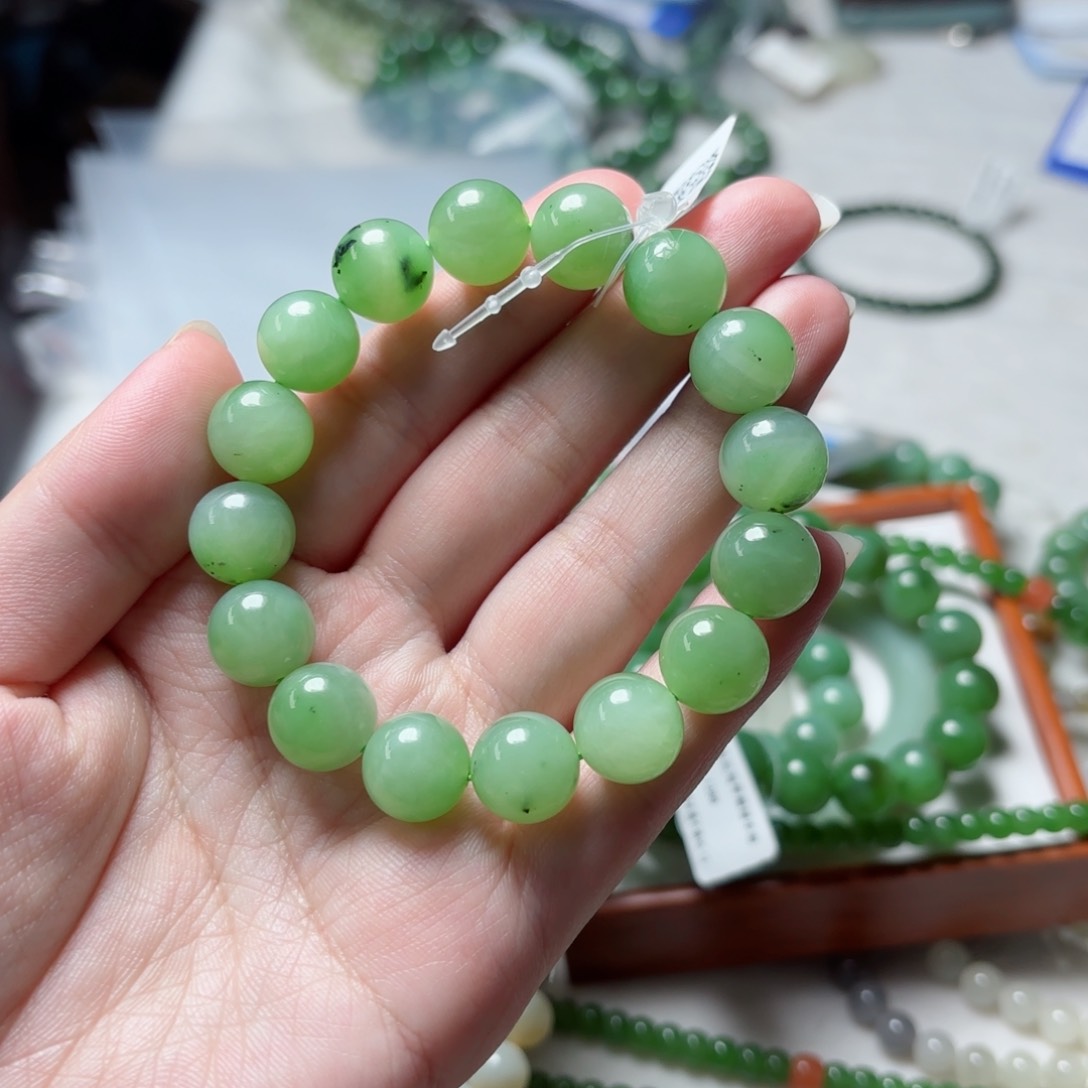 和田玉手串未镶嵌